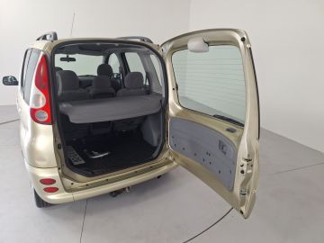 Toyota Yaris Verso